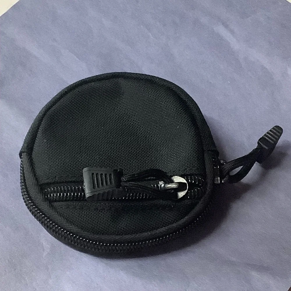 Black Portable Earbud Electronics or Keys Accessory Pouch